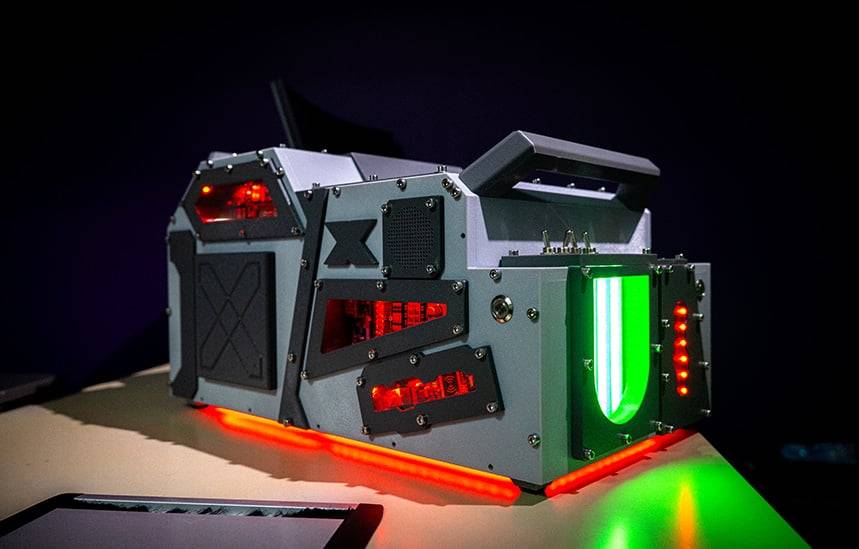 Portable trivia game