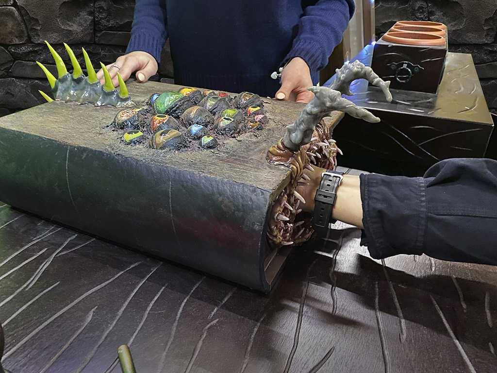 escape room props and puzzles